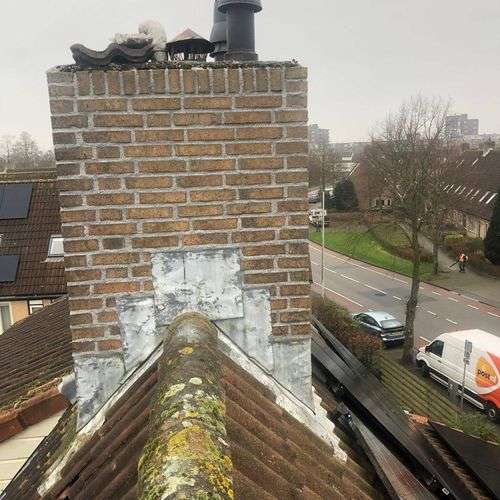 Schoorsteenrenovatie Heythuysen met loodslab